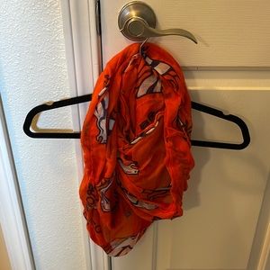 NFL BRONCOS SCARF GREAT CONDITION. VERY LIGHTWEIGHT
